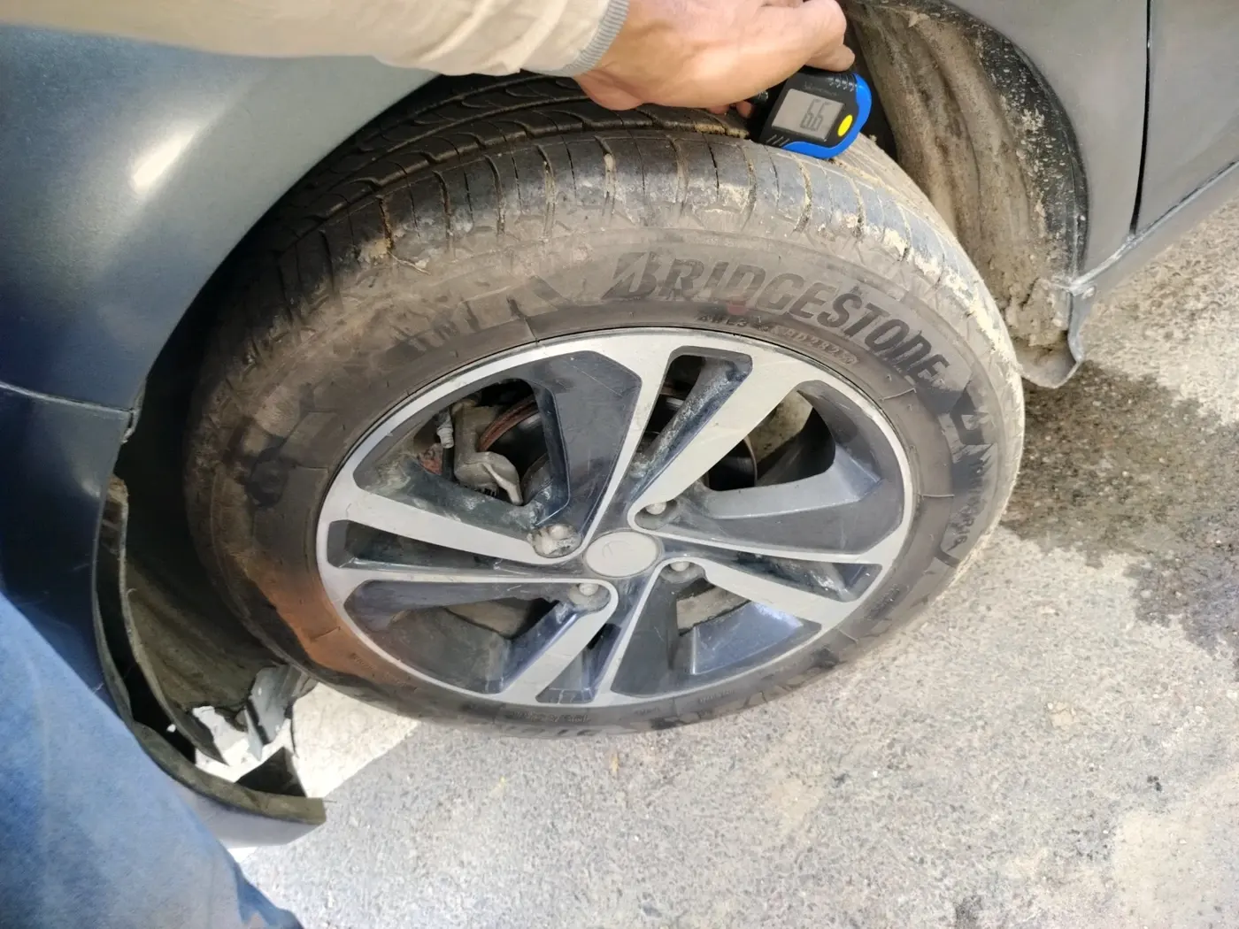 2022 Tata ALTROZ XZ PETROL, Petrol, Manual, 75,038 km, tyre