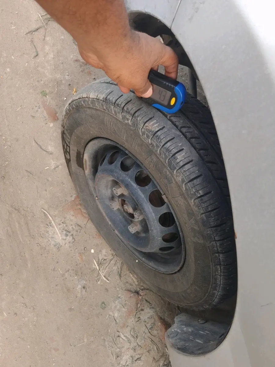 2013 Maruti Alto 800 VXI, Petrol, Manual, 60,112 km, tyre
