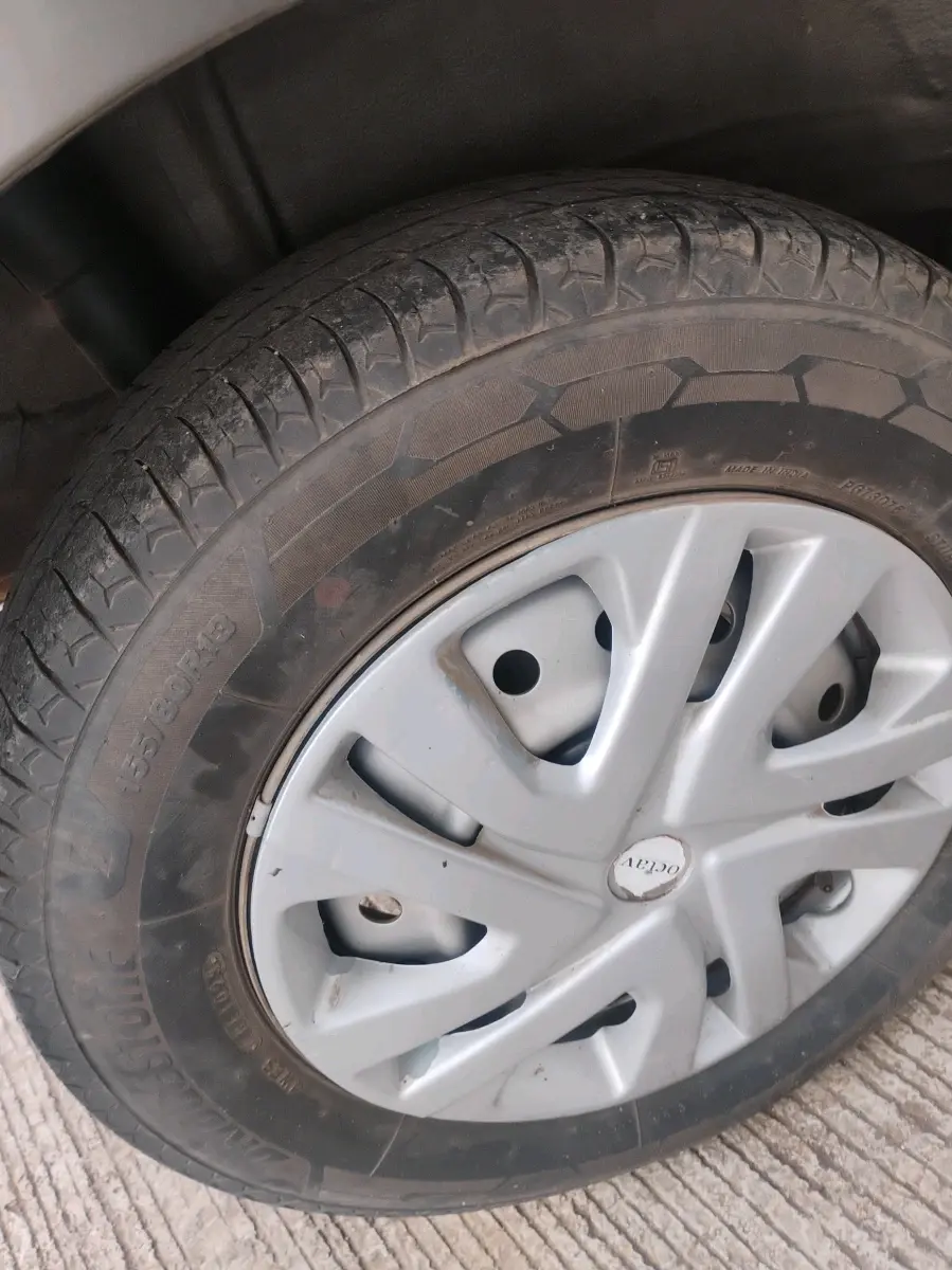 2019 Maruti New Wagon-R LXI CNG 1.0, CNG, Manual, 1,03,698 km, tyre