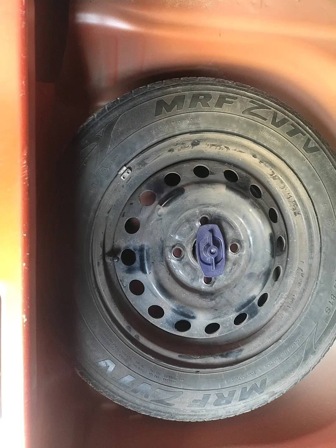 2019 Maruti New Wagon-R VXI 1.0, Petrol, Manual, 42,024 km, tyre