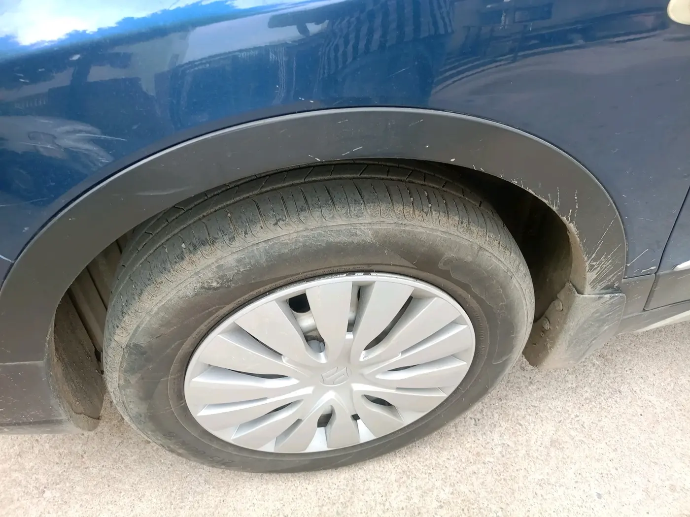 2022 Maruti S Cross SIGMA 1.5, Petrol, Manual, 93,583 km, tyre