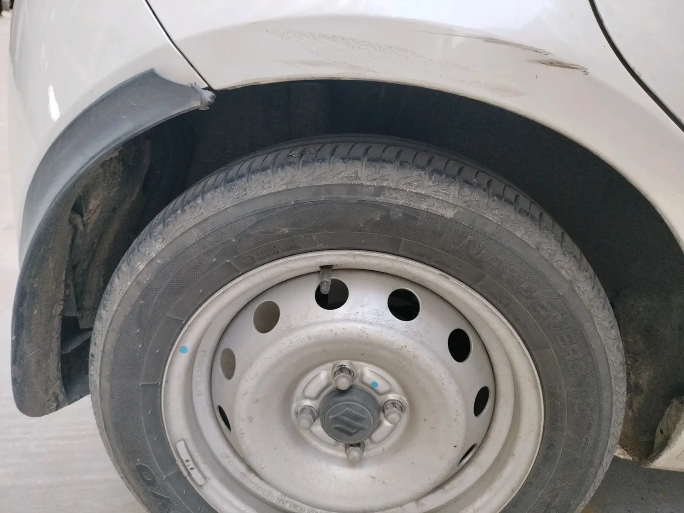 2022 Maruti IGNIS SIGMA 1.2, Petrol, Manual, 95,901 km, tyre