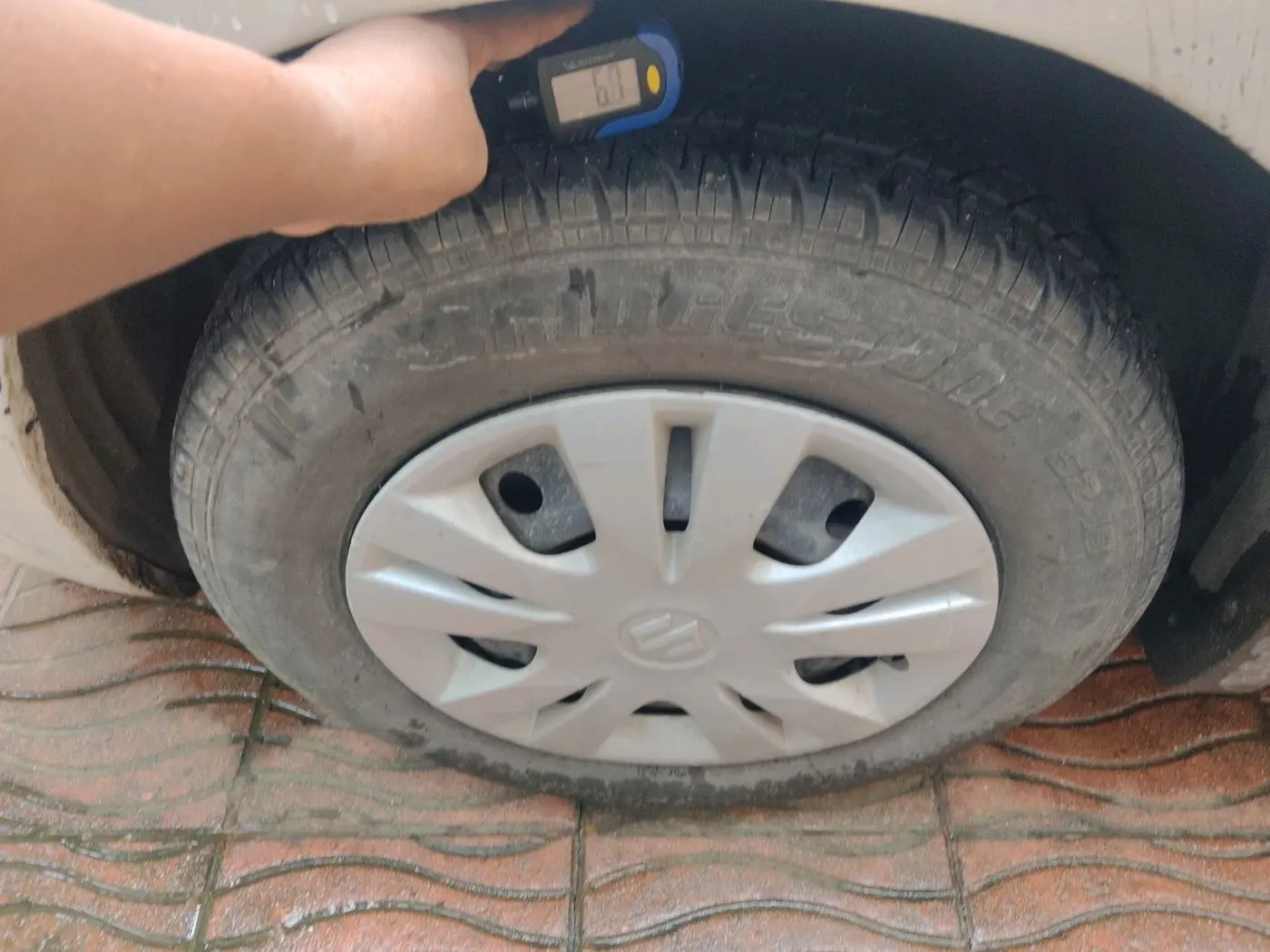2012 Maruti Swift Dzire VXI, Petrol, Manual, 1,10,767 km, tyre