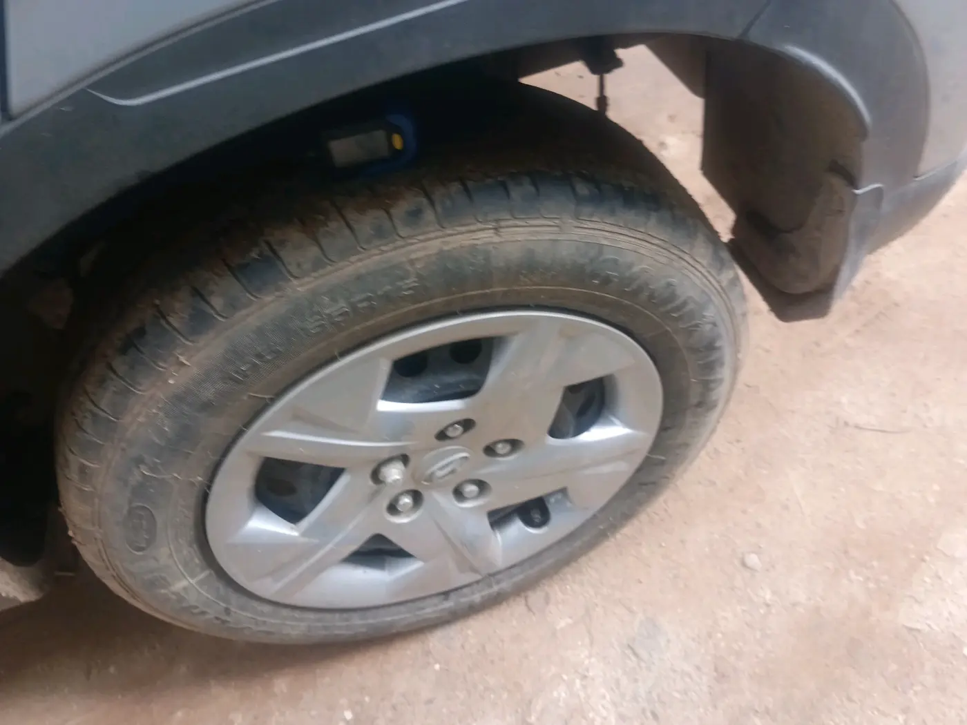 2020 Hyundai VENUE S 1.2, Petrol, Manual, 43,167 km, tyre