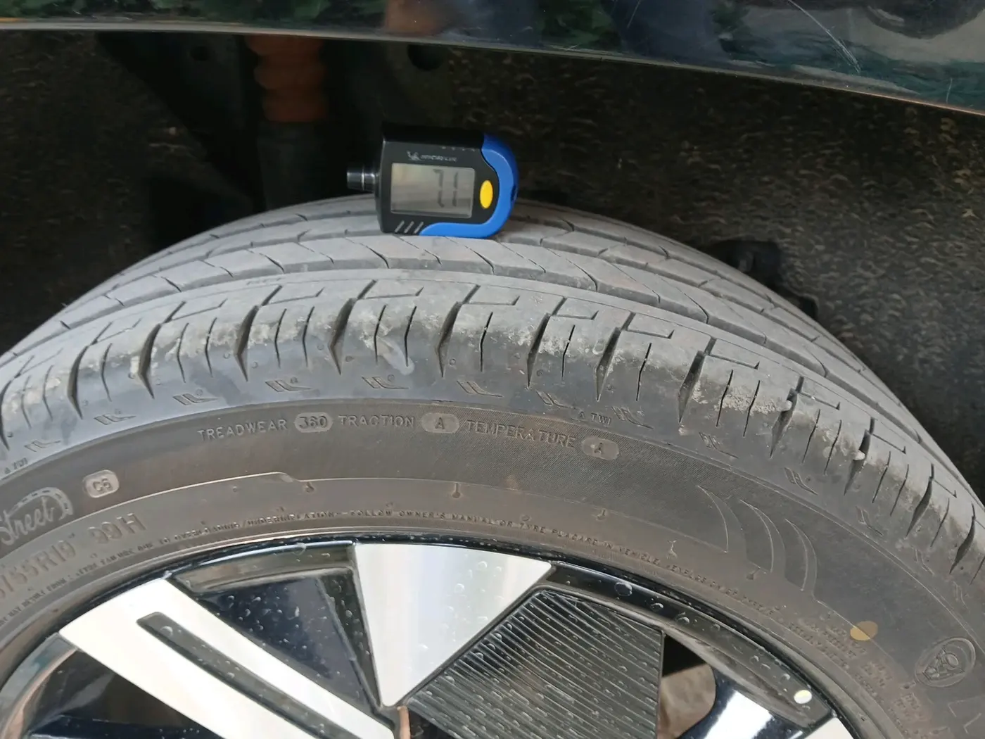 2026 Tata Sierra Accomplished Plus 1.5 Turbo Hyperion AT, Petrol, Automatic, 1,599 km, tyre