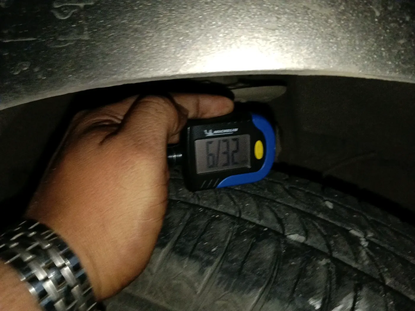 2020 Maruti Dzire VXI AMT, Petrol, Automatic, 49,261 km, tyre