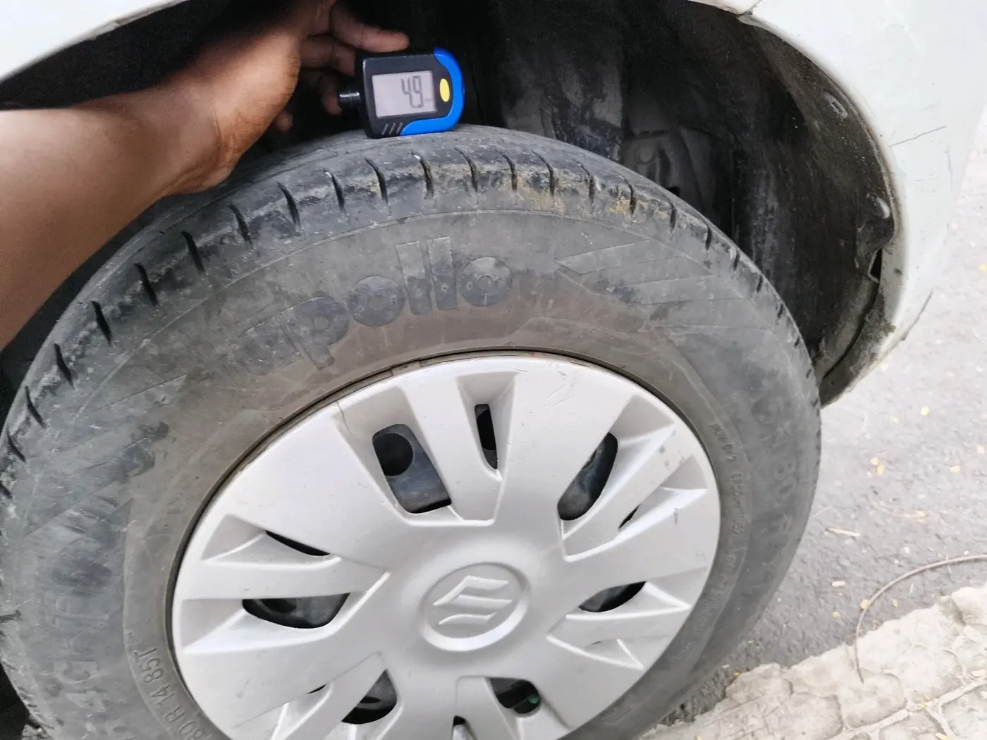 2015 Maruti Swift VDI, Diesel, Manual, 69,941 km, tyre