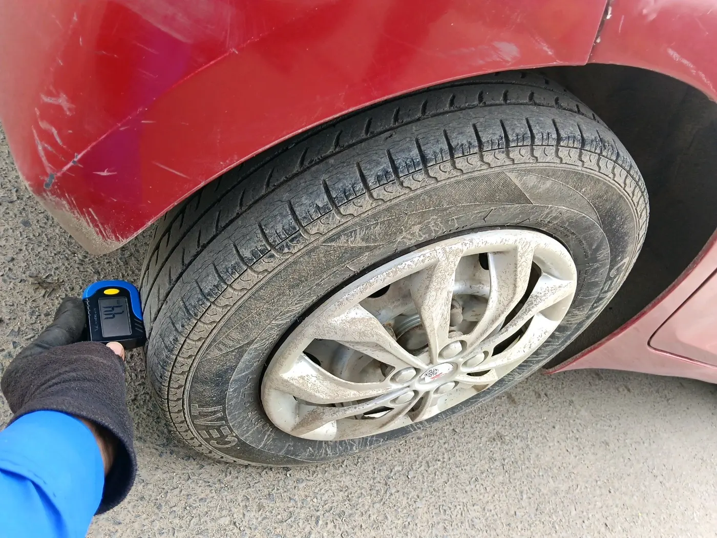2016 Hyundai Eon ERA +, Petrol, Manual, 53,233 km, tyre