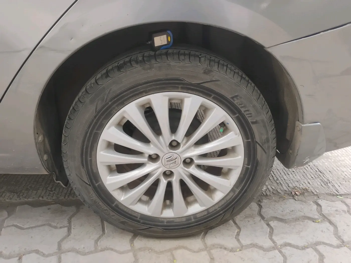 2016 Maruti Ciaz ZXI, Petrol, Manual, 2,08,246 km, tyre