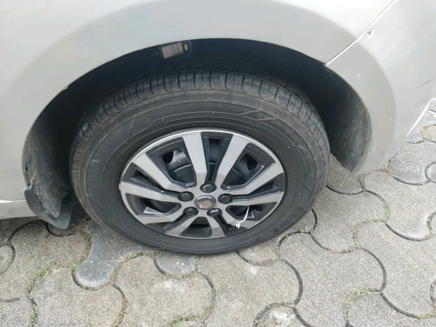 2018 Tata Tiago XM PETROL, Petrol, Manual, 68,289 km, tyre