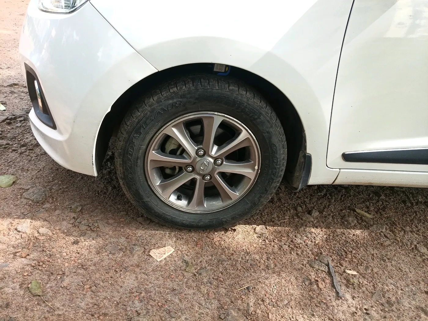 2016 Hyundai Grand i10 ASTA AT 1.2 KAPPA VTVT, Petrol, Automatic, 71,990 km, tyre