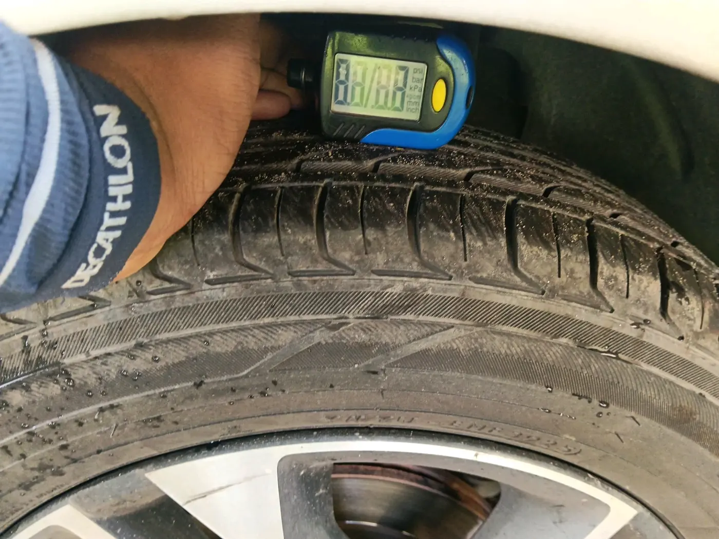 2021 Tata TIGOR XZ PLUS PETROL, Petrol, Manual, 33,933 km, tyre