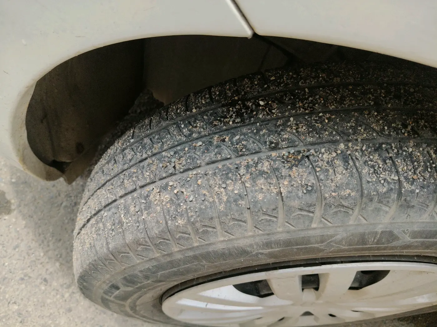 2019 Maruti Dzire VDI, Diesel, Manual, 73,409 km, tyre