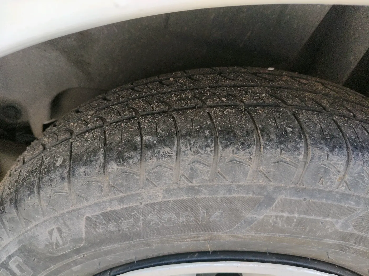 2019 Maruti Dzire VDI, Diesel, Manual, 73,409 km, tyre