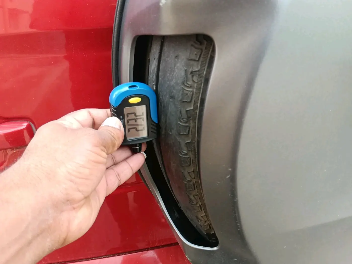 2018 Mahindra TUV300 T10, Diesel, Manual, 77,753 km, tyre