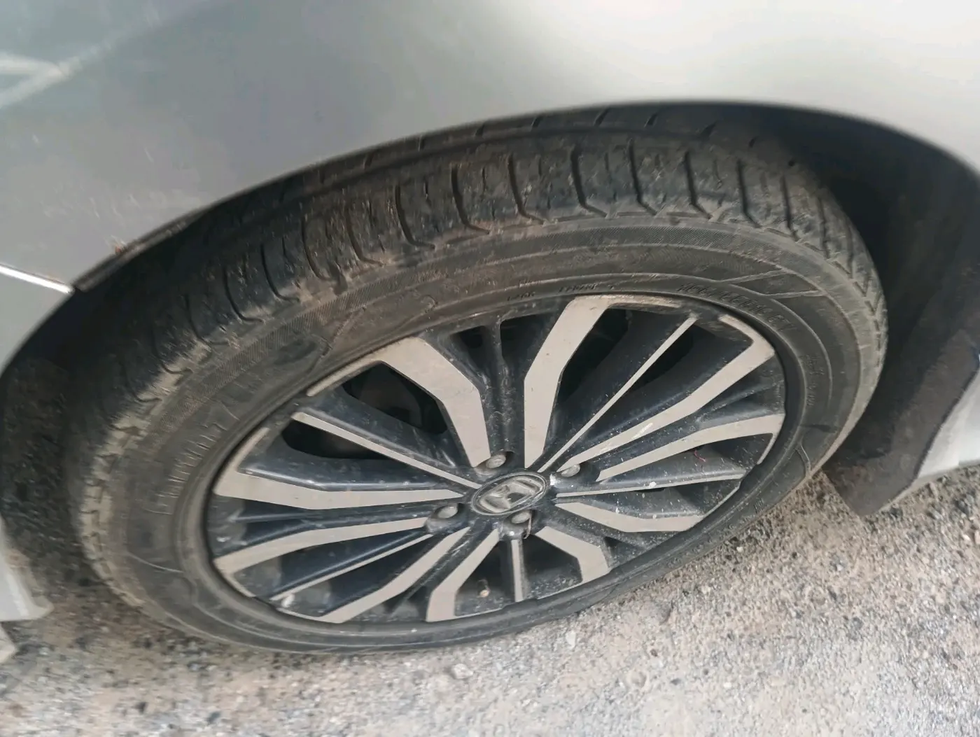 2018 Honda City 1.5L I-VTEC VX CVT, Petrol, Automatic, 66,865 km, tyre