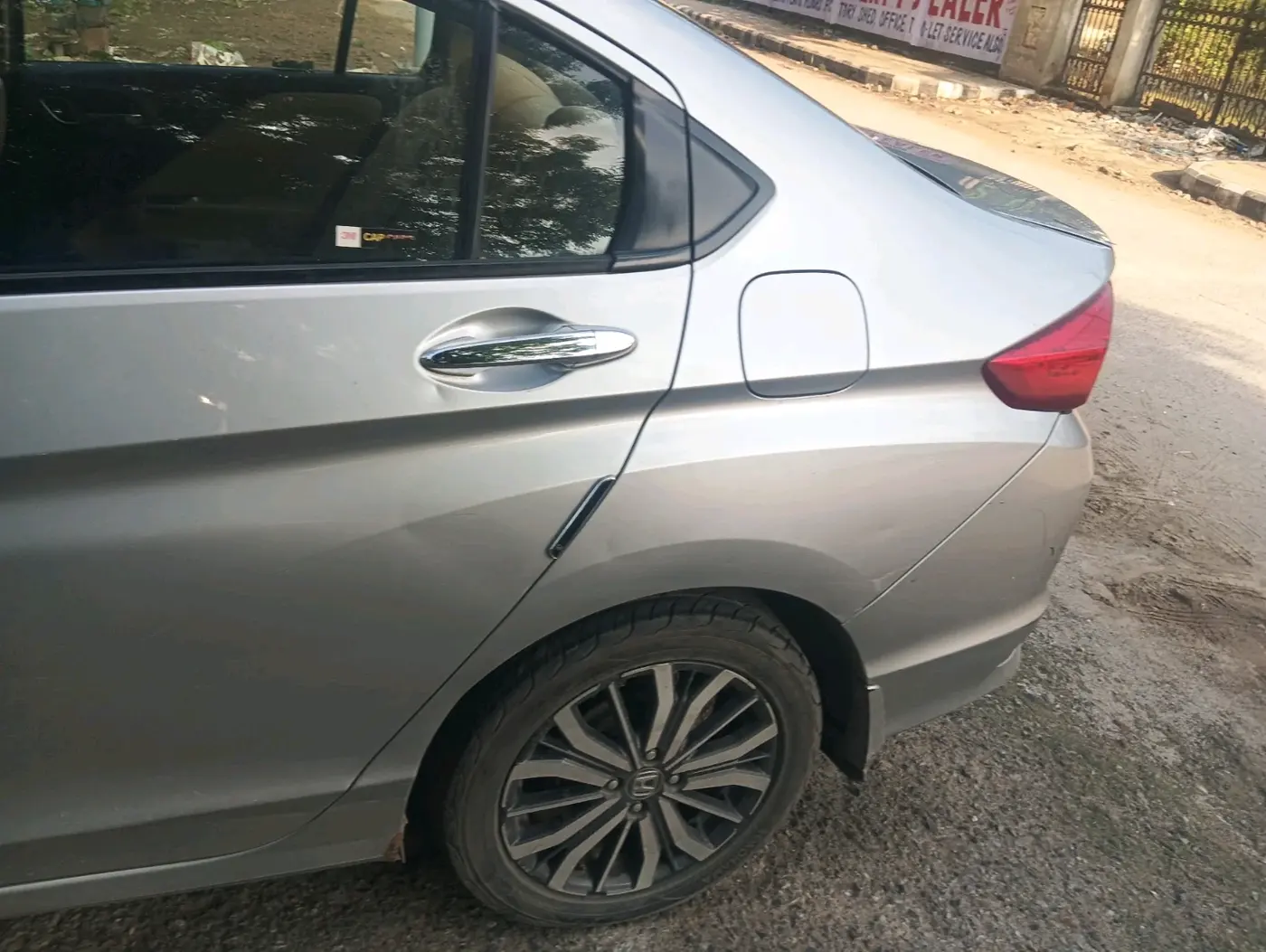 2018 Honda City 1.5L I-VTEC VX CVT, Petrol, Automatic, 66,865 km, tyre