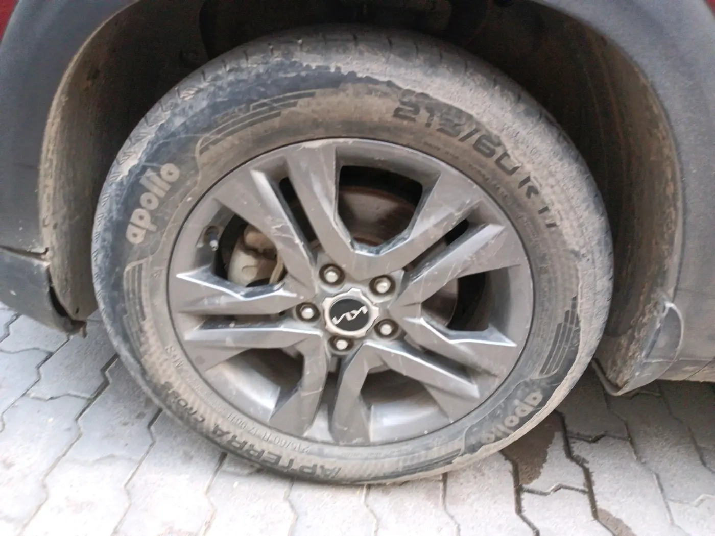 2021 KIA SELTOS HTX 1.5 DIESEL, Diesel, Manual, 1,58,712 km, tyre