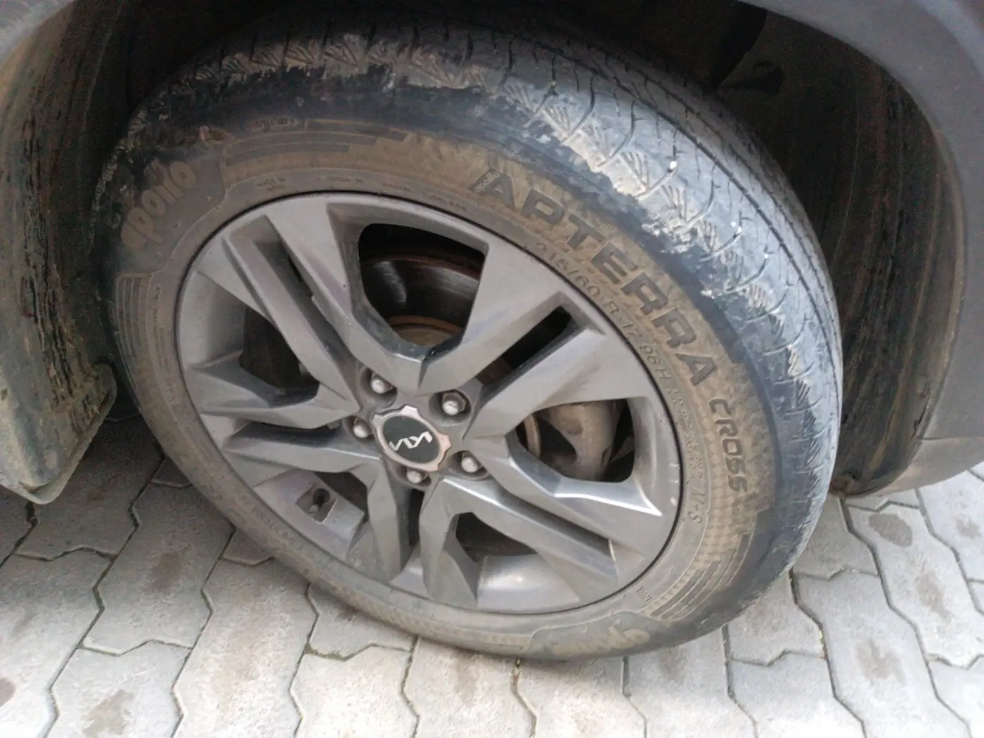2021 KIA SELTOS HTX 1.5 DIESEL, Diesel, Manual, 1,58,712 km, tyre