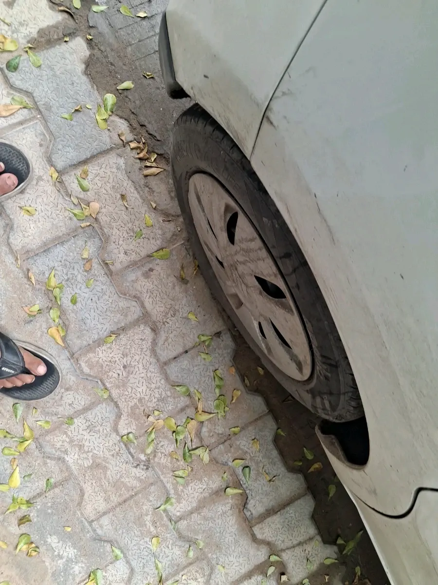 2015 Maruti Celerio VXI, CNG, Manual, 1,52,435 km, tyre