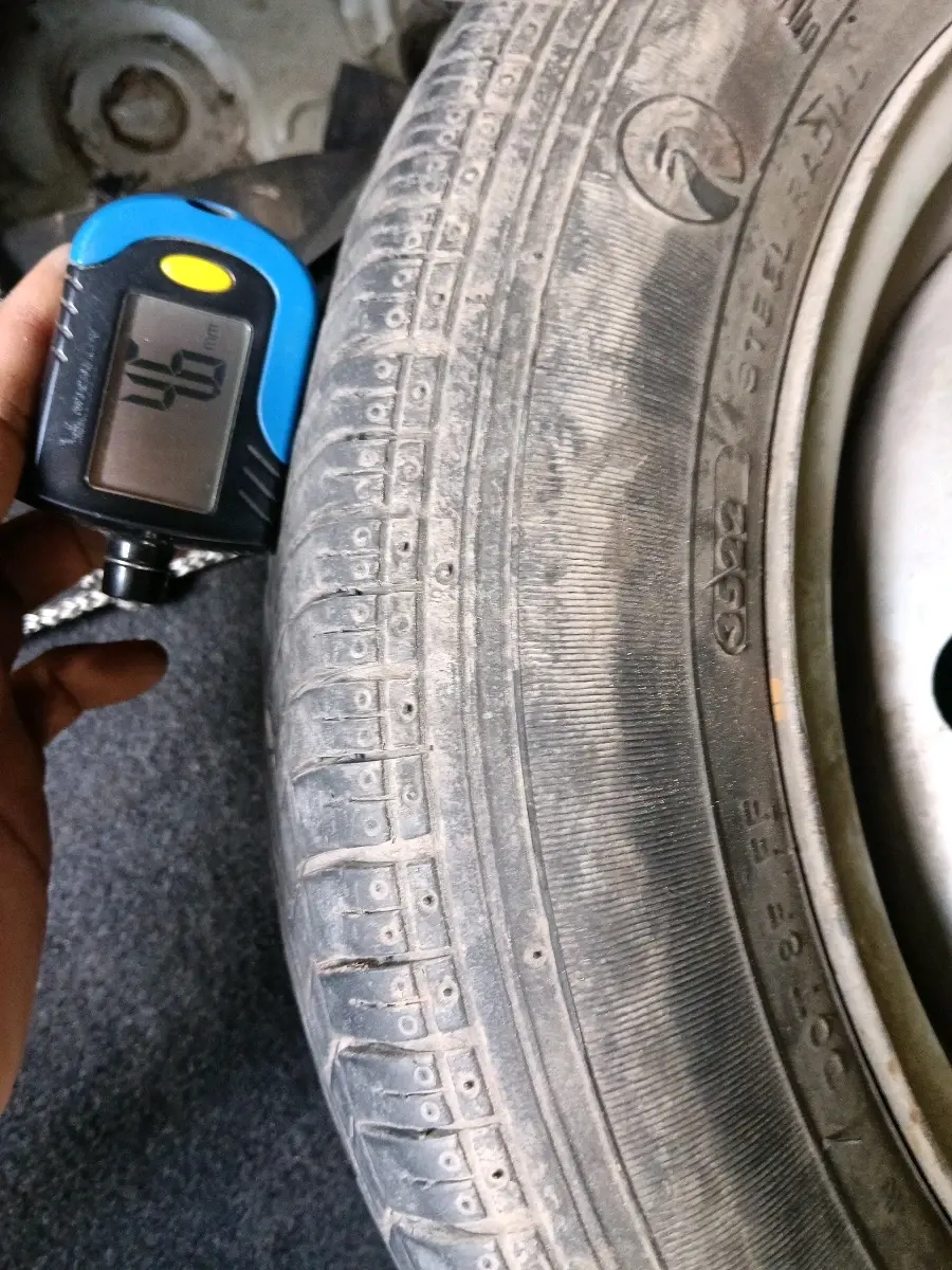 2018 Maruti Wagon R 1.0 LXI CNG, CNG, Manual, 1,16,979 km, tyre