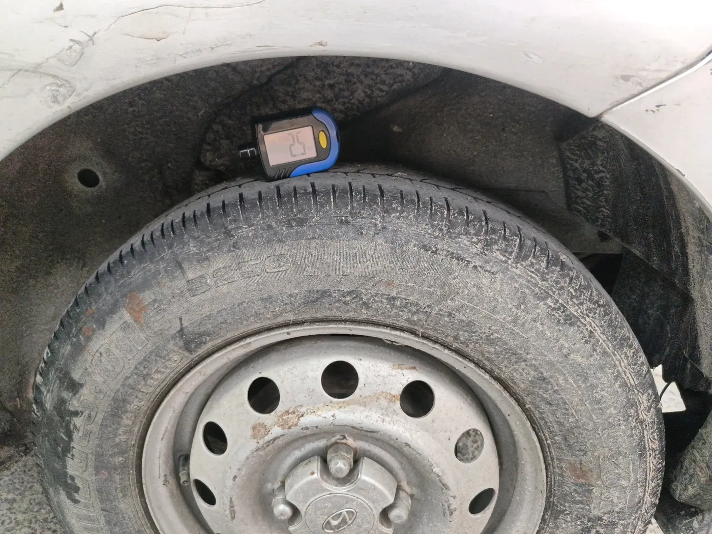 2014 Hyundai i10 MAGNA 1.1, CNG, Manual, 82,877 km, tyre