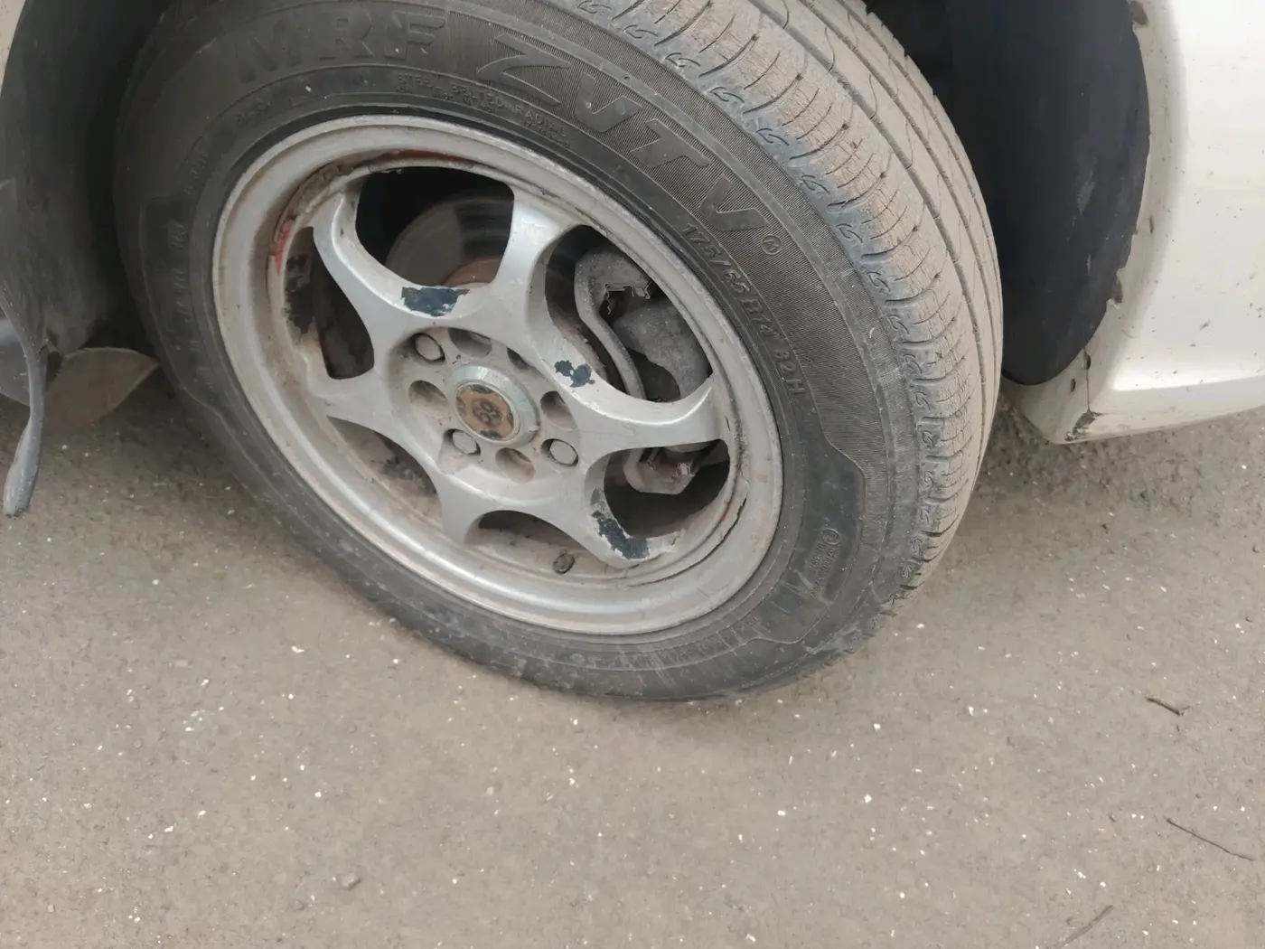 2012 Tata Indigo ECS GLS, Petrol, Manual, 45,523 km, tyre