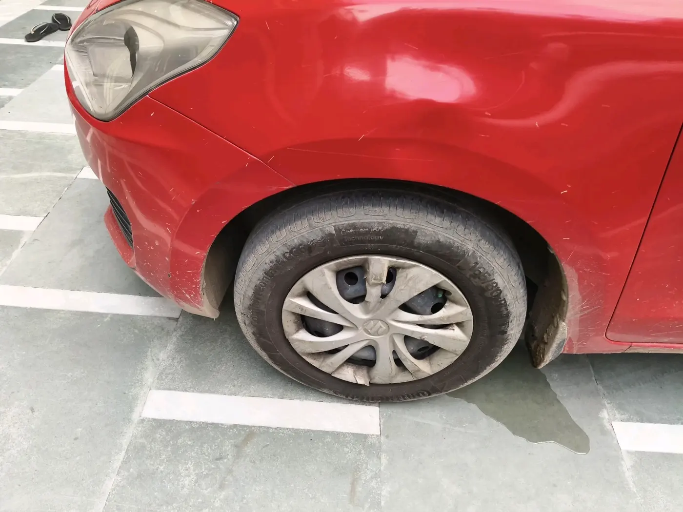 2019 Maruti Swift VDI, Diesel, Manual, 99,759 km, tyre