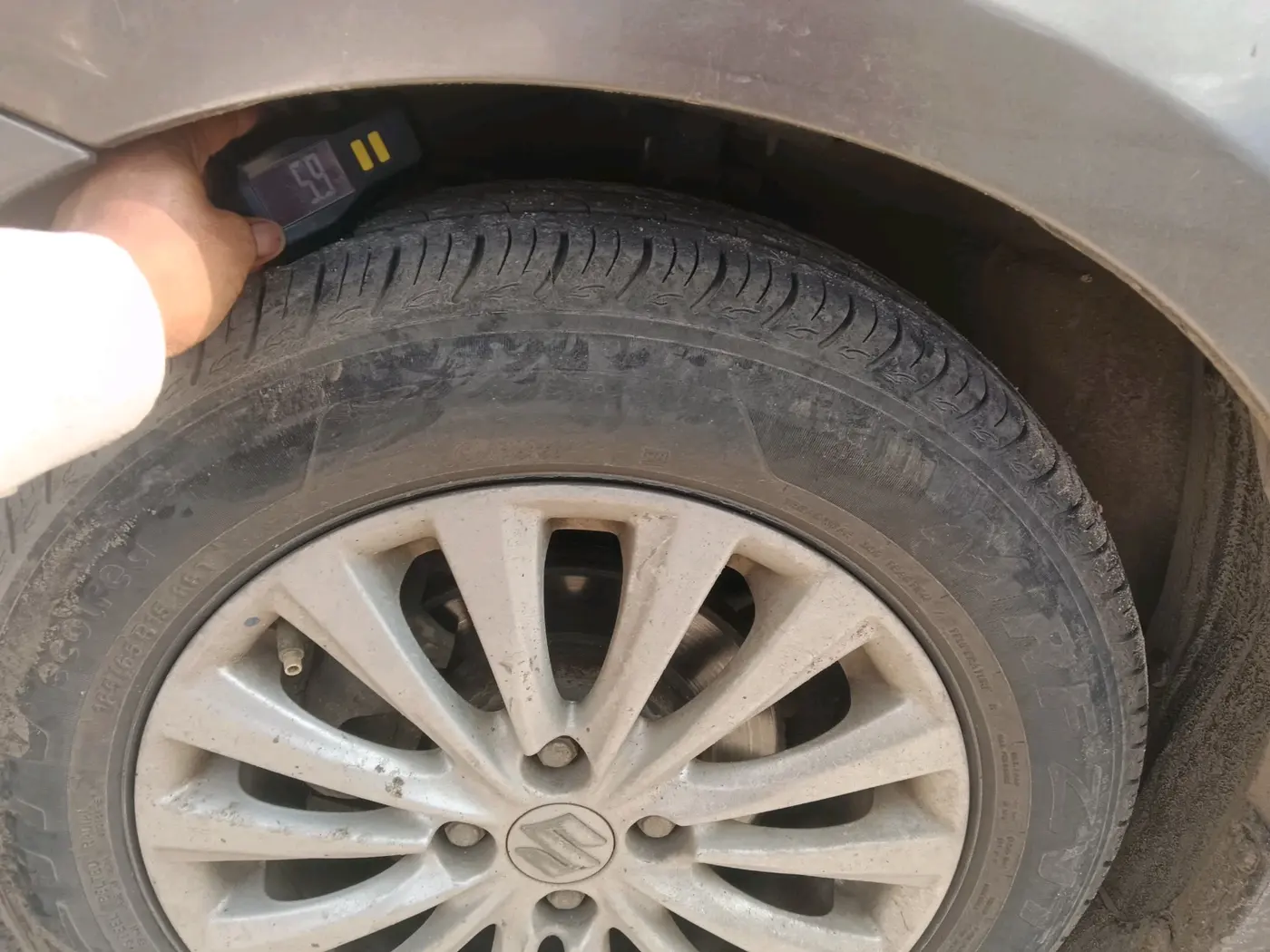 2018 Maruti Ciaz DELTA 1.5 SHVS MT PETROL, Petrol, Manual, 67,374 km, tyre