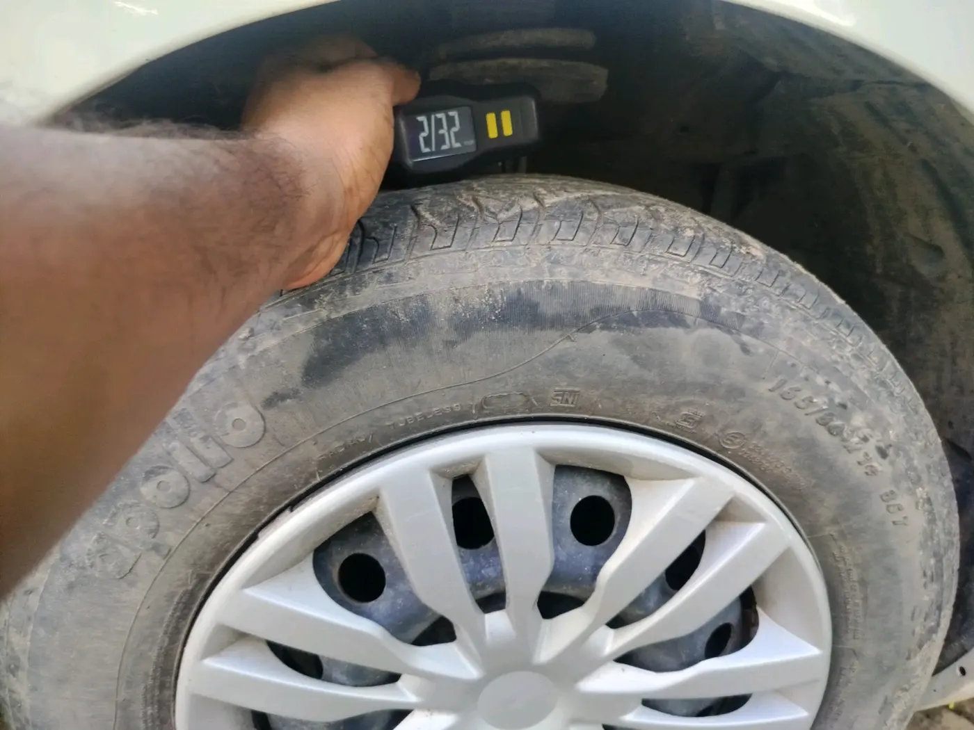 2017 Maruti Swift VXI, Petrol, Manual, 47,261 km, tyre