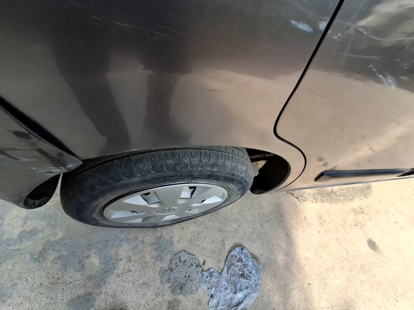 2014 Maruti Wagon R 1.0 LXI CNG, CNG, Manual, 1,32,475 km, tyre
