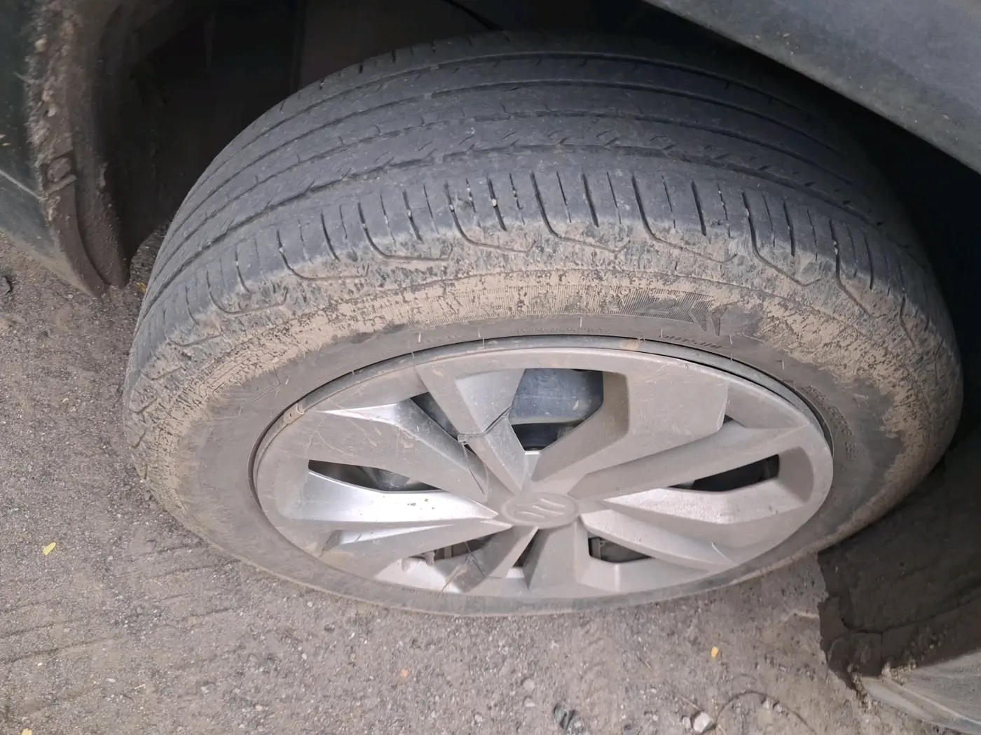 2024 Maruti FRONX DELTA CNG 1.2 MT, CNG, Manual, 58,047 km, tyre