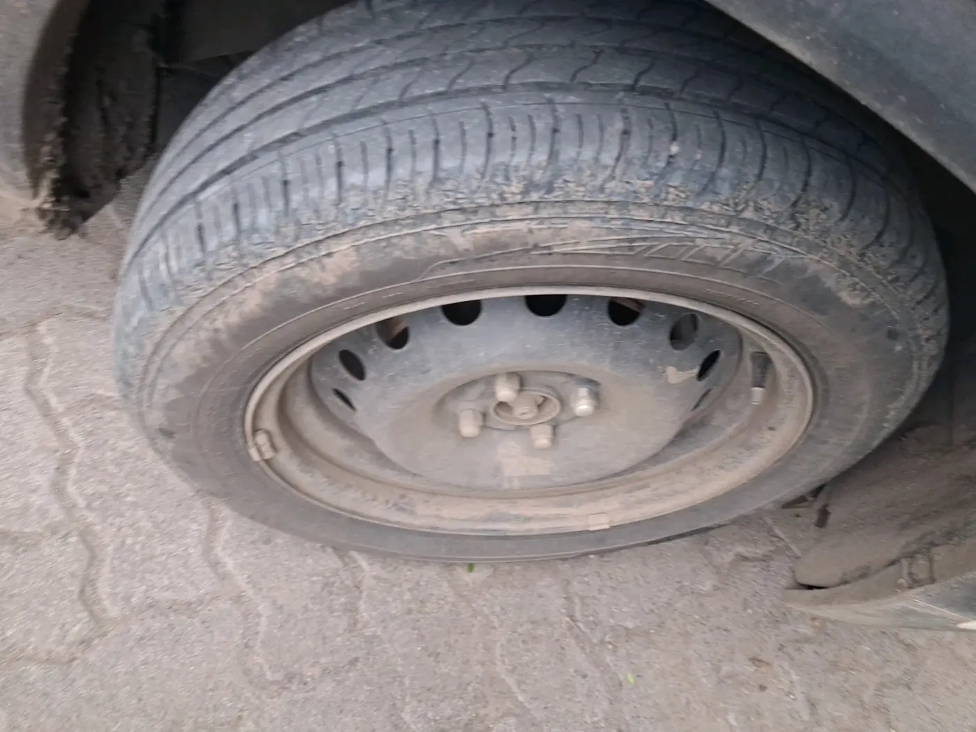 2024 Maruti FRONX DELTA CNG 1.2 MT, CNG, Manual, 58,047 km, tyre