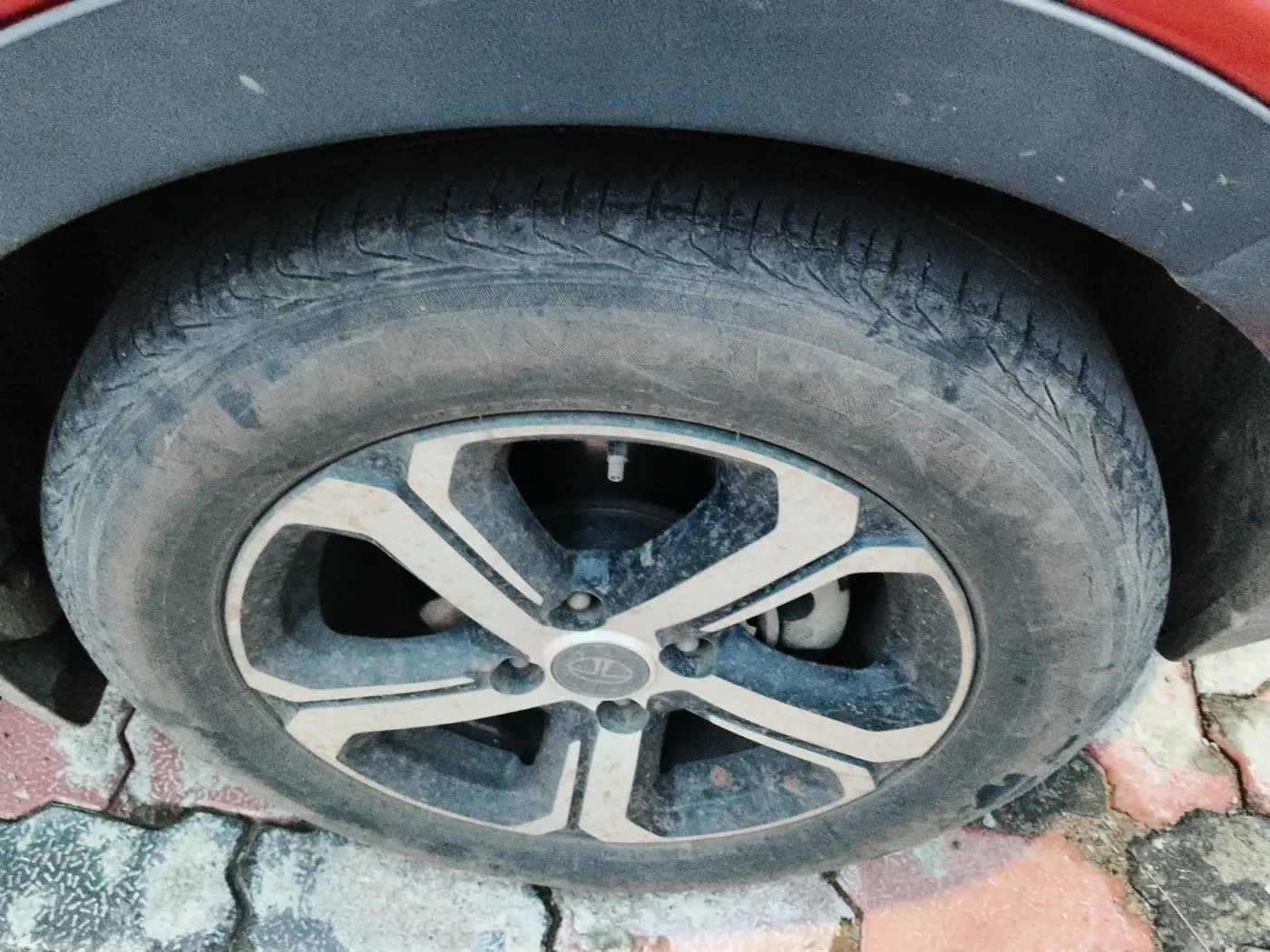 2021 Tata NEXON XZA PLUS PETROL, Petrol, Automatic, 66,286 km, tyre
