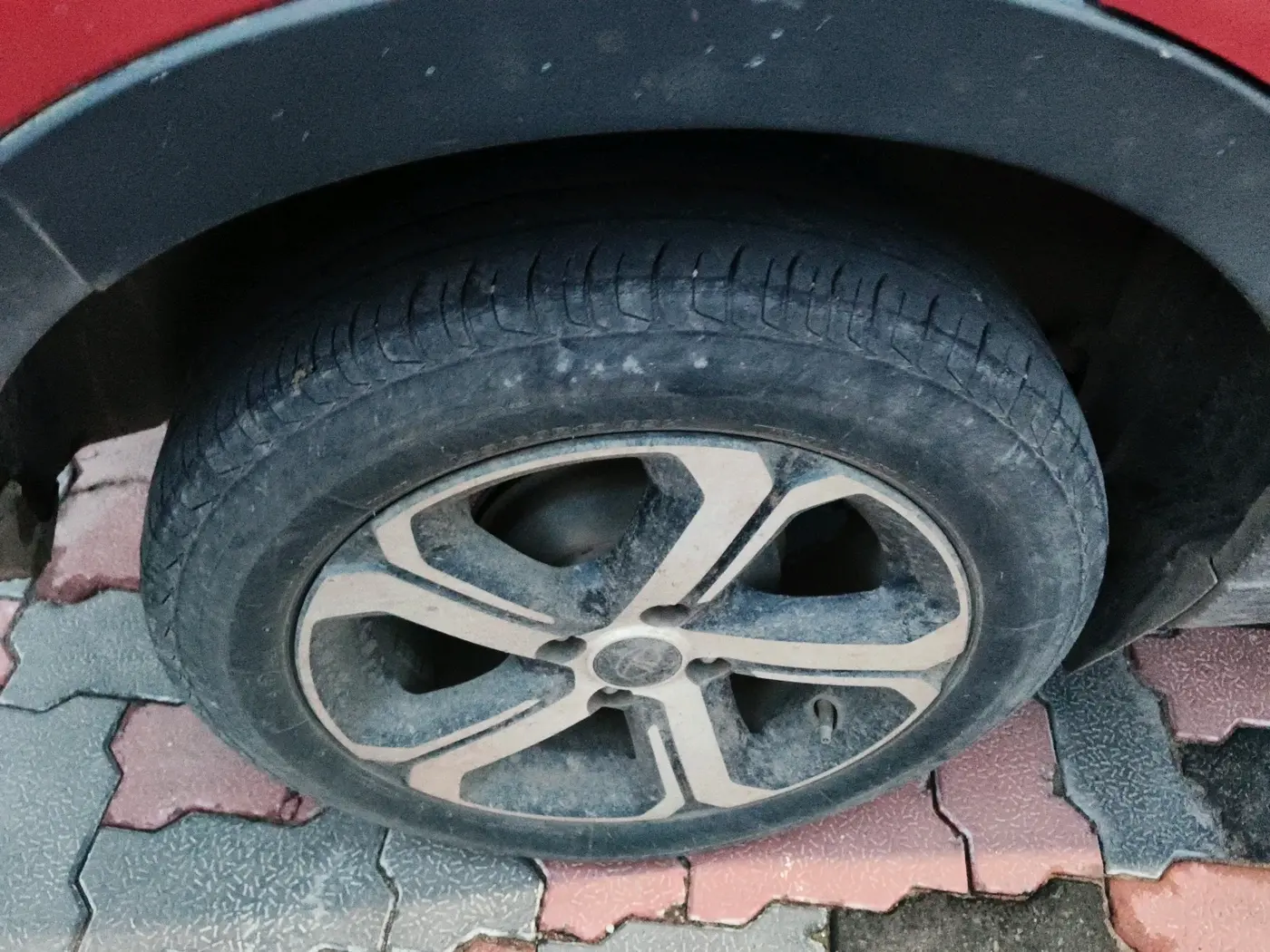 2021 Tata NEXON XZA PLUS PETROL, Petrol, Automatic, 66,286 km, tyre