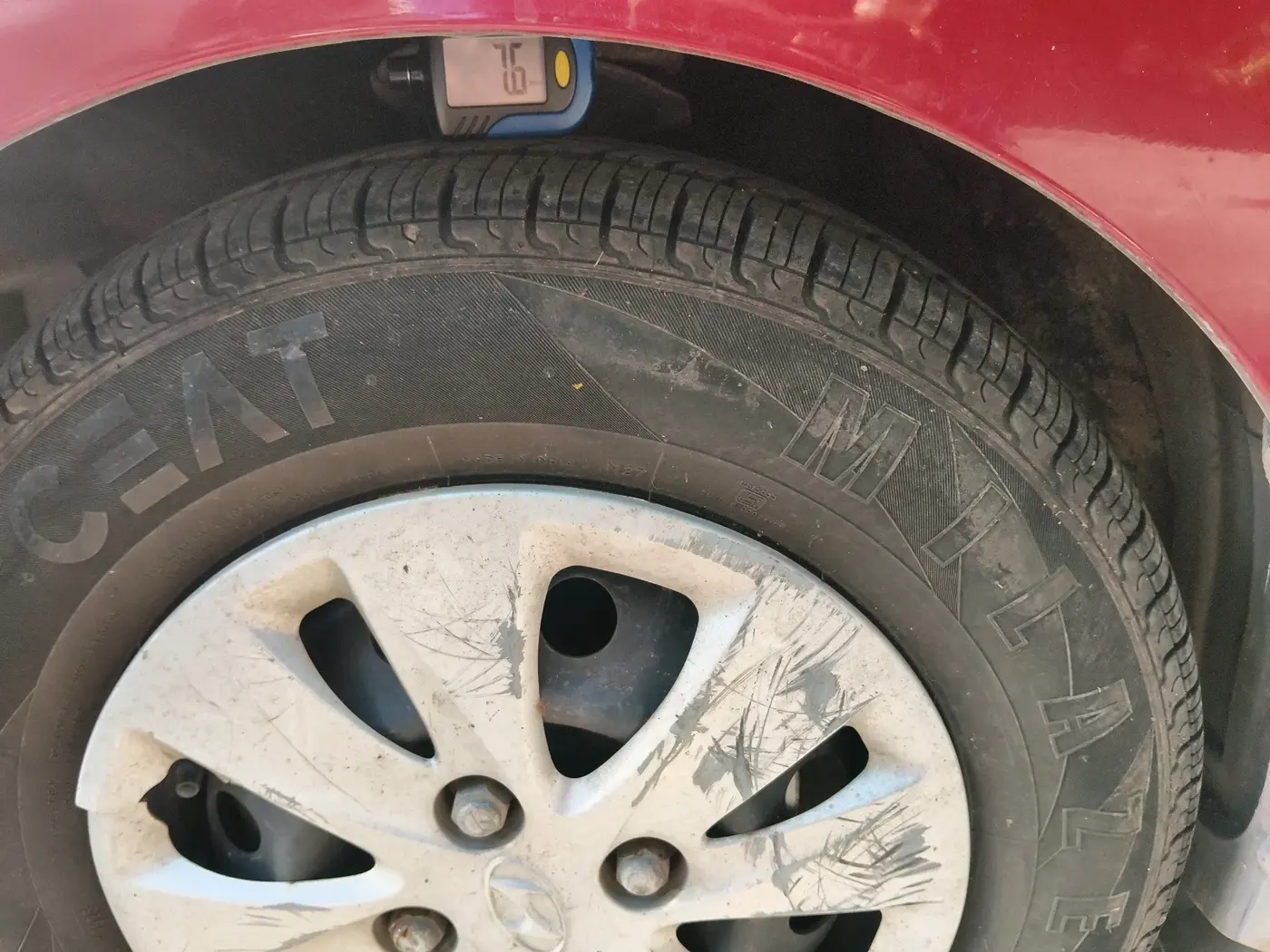 2011 Hyundai i10 SPORTZ 1.2, Petrol, Manual, 60,521 km, tyre