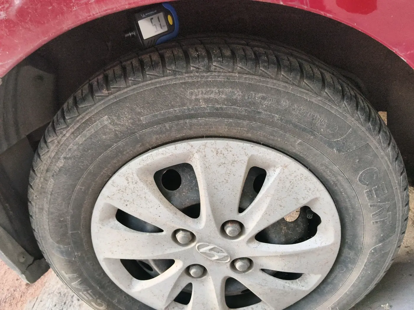 2011 Hyundai i10 SPORTZ 1.2, Petrol, Manual, 60,521 km, tyre