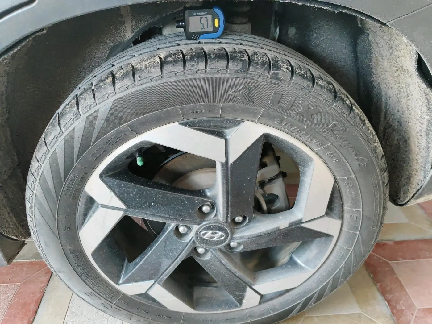 2022 Hyundai ALCAZAR 1.5 SIGNATURE (O) AT 7STR, Diesel, Automatic, 71,865 km, tyre