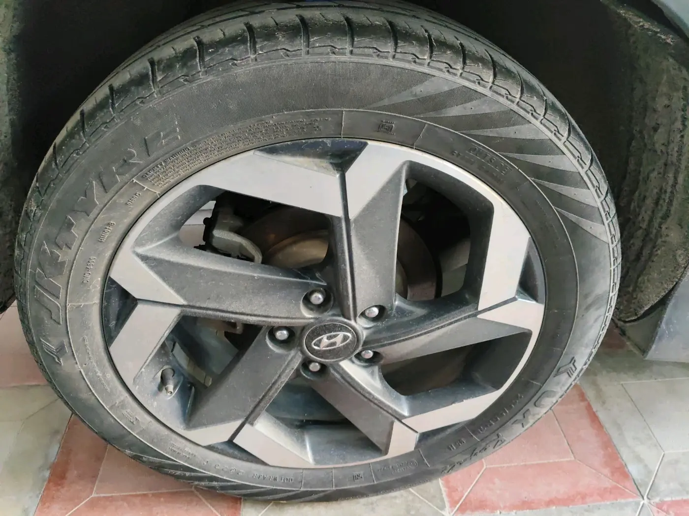 2022 Hyundai ALCAZAR 1.5 SIGNATURE (O) AT 7STR, Diesel, Automatic, 71,865 km, tyre