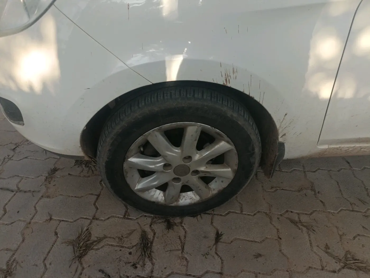 2020 Tata Zest XTA F-TRONIC DIESEL, Diesel, Automatic, 1,22,859 km, tyre