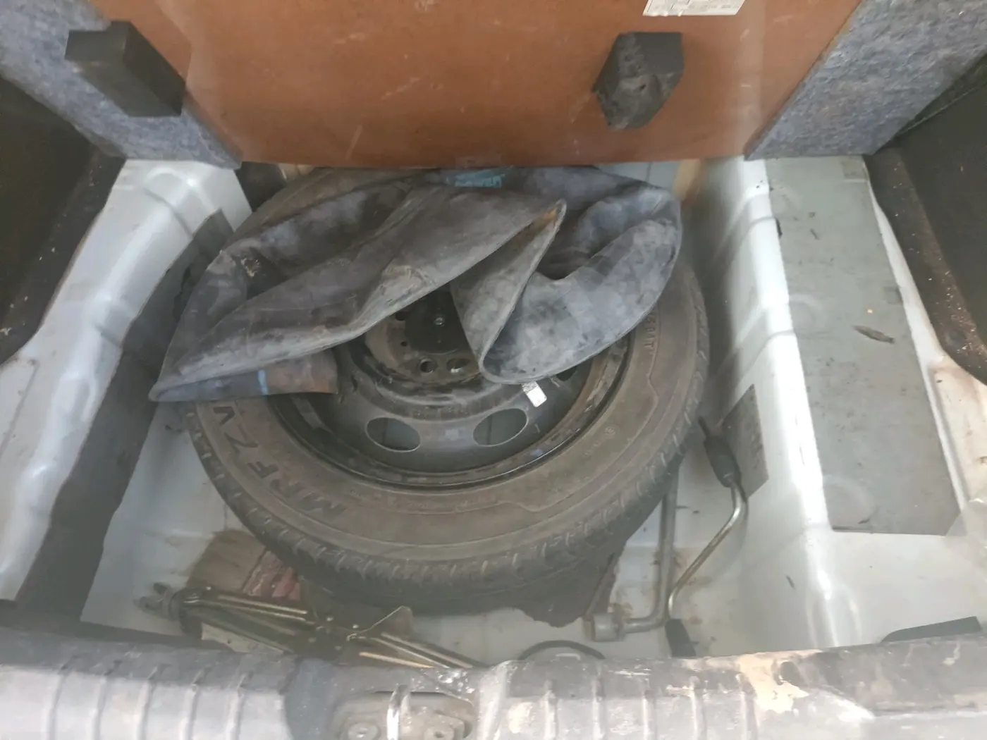 2020 Tata Zest XTA F-TRONIC DIESEL, Diesel, Automatic, 1,22,859 km, tyre