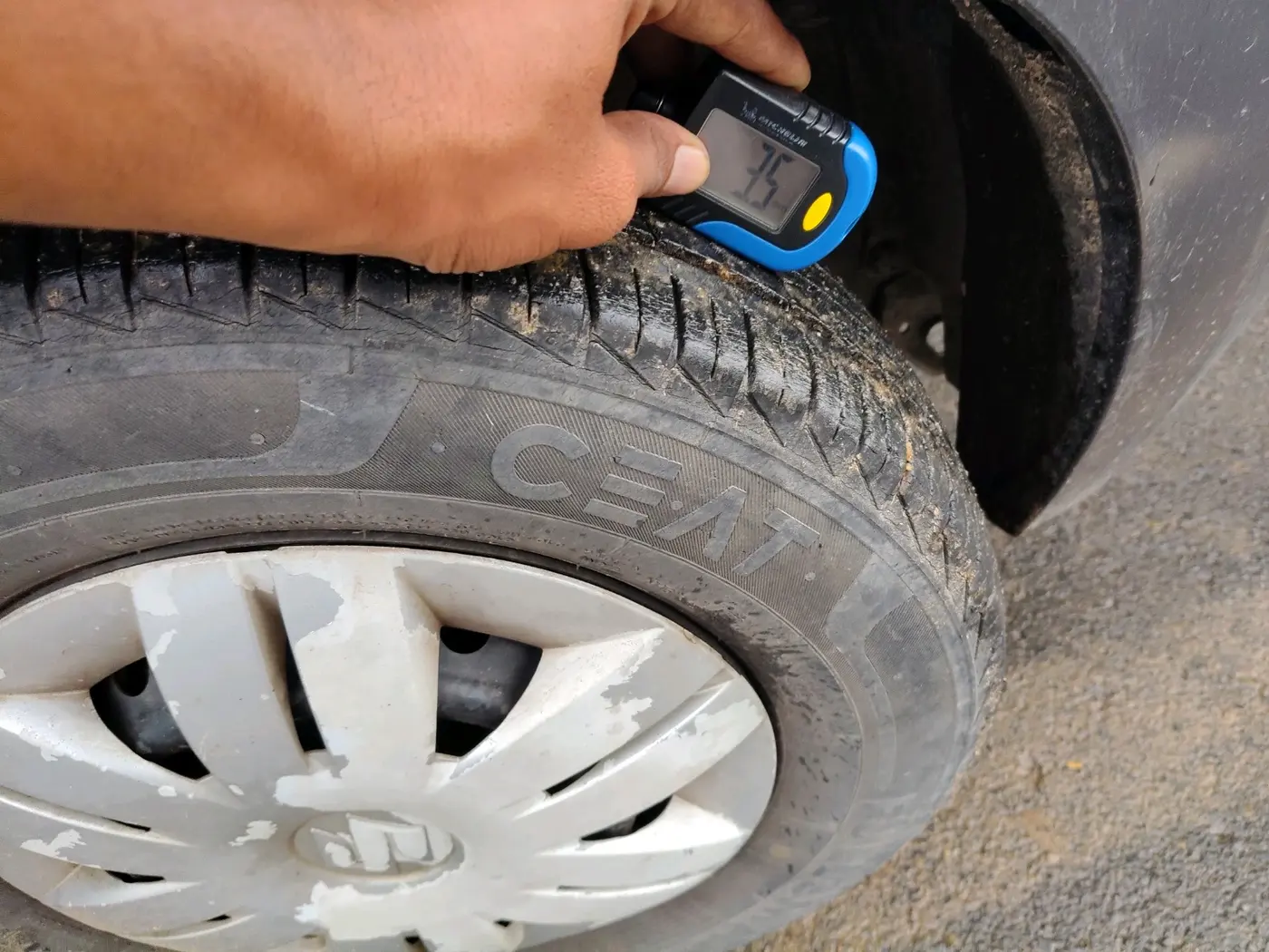 2019 Maruti Alto VXI, Petrol, Manual, 32,860 km, tyre