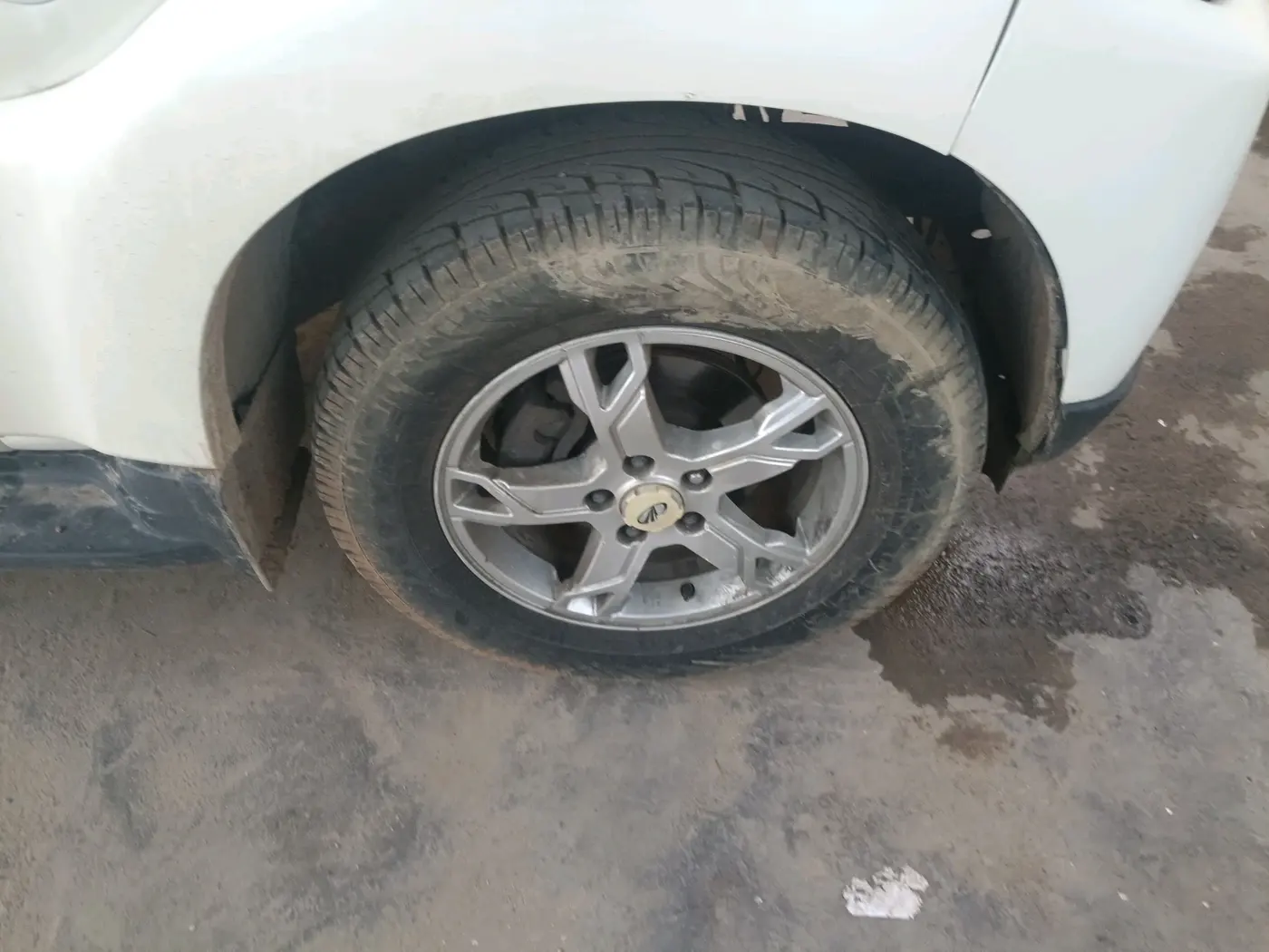 2017 Mahindra Scorpio S10, Diesel, Manual, 95,333 km, tyre