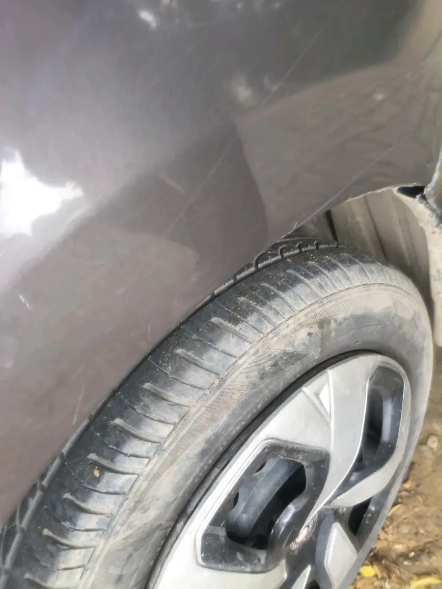 2014 Honda City 1.5L I-DTEC SV, Diesel, Manual, 87,123 km, tyre