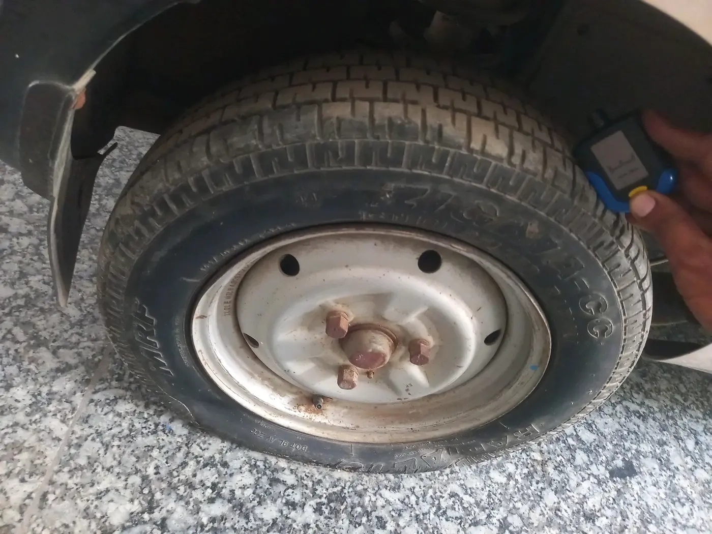 2011 Tata Nano CX, Petrol, Manual, 45,000 km, tyre