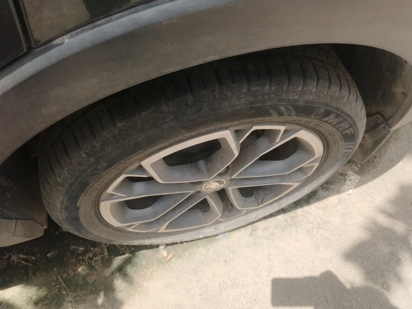 2021 Skoda KUSHAQ STYLE 1.0L TSI AT, Petrol, Automatic, 15,026 km, tyre