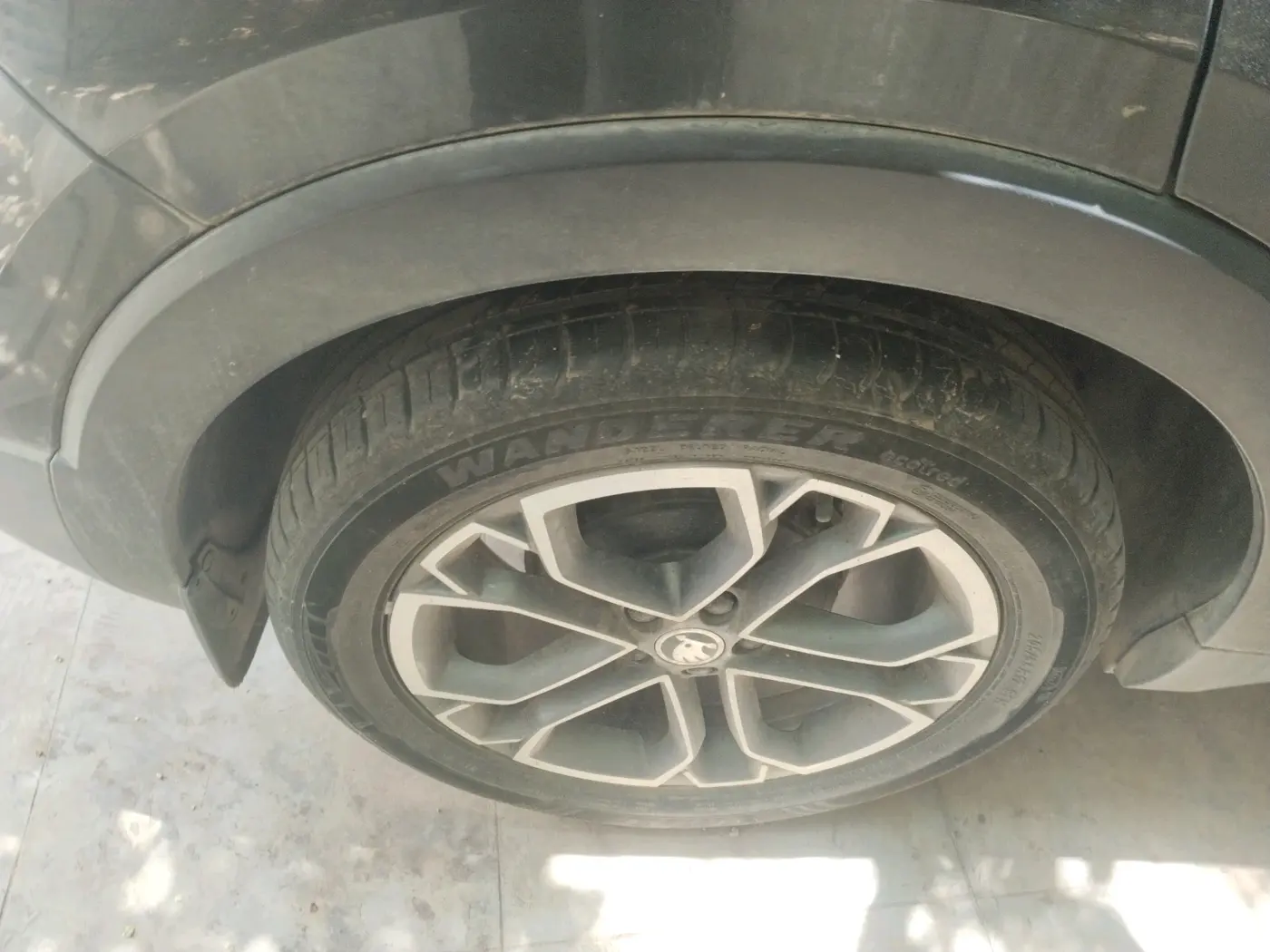2021 Skoda KUSHAQ STYLE 1.0L TSI AT, Petrol, Automatic, 15,026 km, tyre