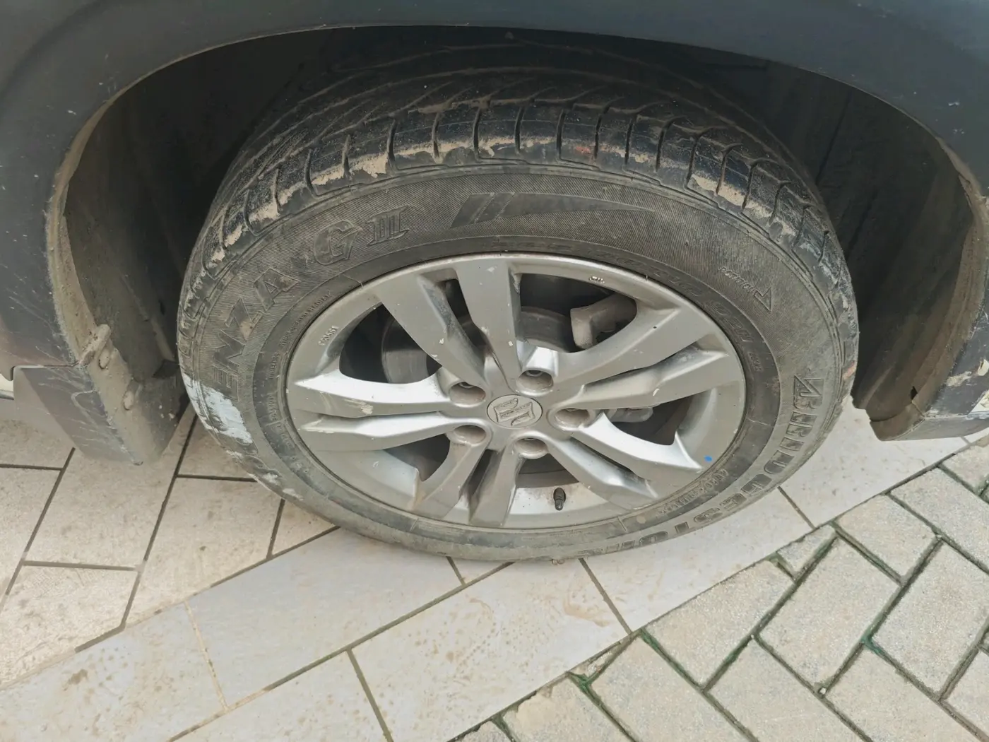 2016 Maruti Vitara Brezza VDI, Diesel, Manual, 1,36,986 km, tyre