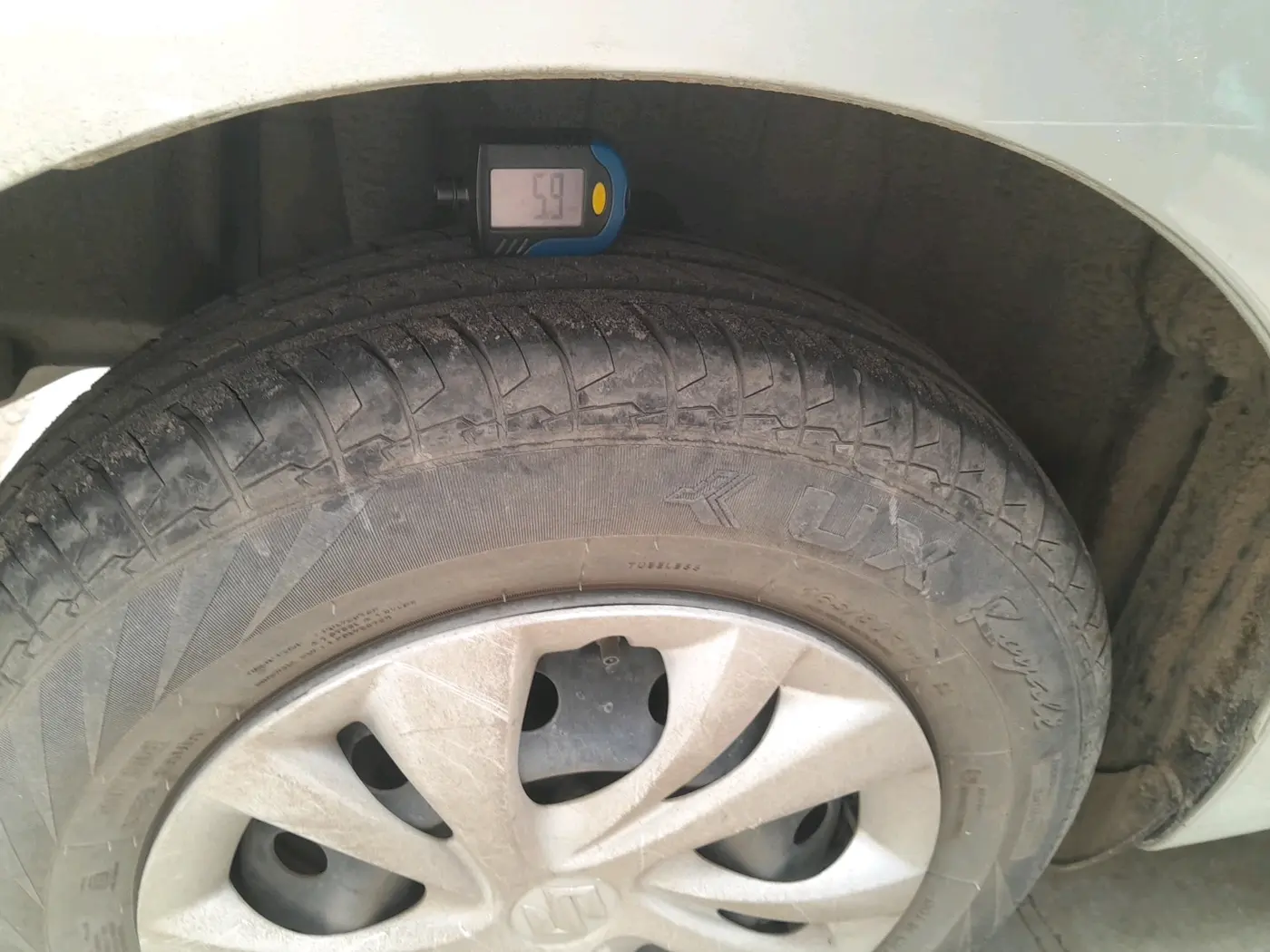 2021 Maruti Swift VXI, Petrol, Manual, 25,305 km, tyre