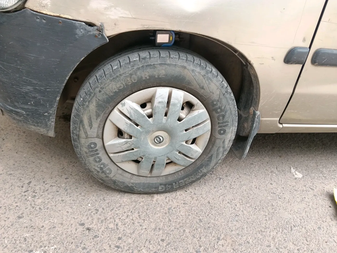2011 Maruti Alto LXI, CNG, Manual, 1,09,315 km, tyre